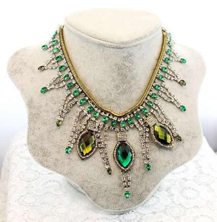 Colar vintage de luxo cristal verde gargantilha N2314